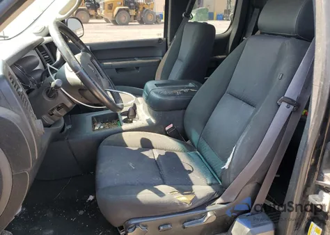 2011 Chevrolet Silverado C1500 Lt z USA, uszkodzony, nr VIN 1GCRCSE08BZ147748